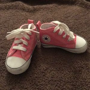 Pink converse crib shoes Sz 2